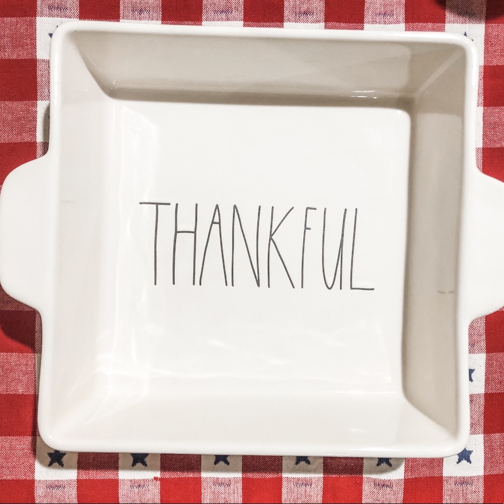 Rae Dunn “Thankful” square baking dish